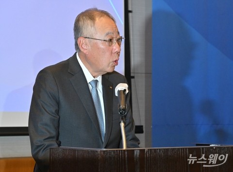 류진 한경협 회장 "청년일자리 창출 앞장설 것"