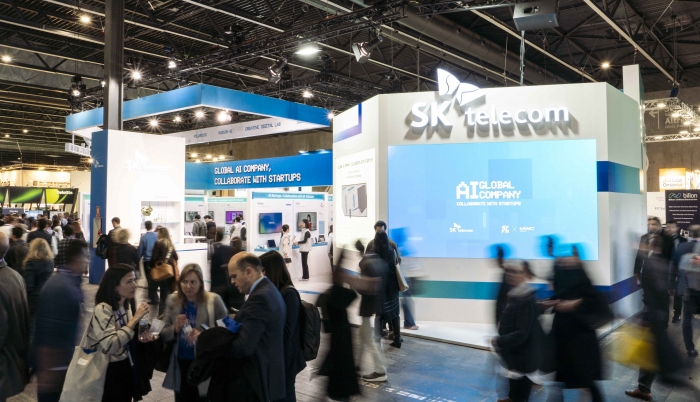 SK텔레콤이 모바일월드콩그레스(MWC) 2024 부대행사인 4YFN(4 Years from Now)에서 'Global AI Company, Collaborate with Startups'를 슬로건으로 글로벌 진출을 희망하는 AI스타트업 15개社와 함께 AI 협업사례 및 혁신 아이디어와 기술을 전 세계에 선보였다. 사진=SK텔레콤 제공