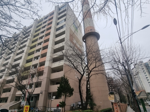 롯데건설, 앞마당 신반포12차 수주 나선다···"자존심 싸움"