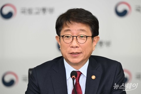 박상우 국토부 장관, 공사비 폭등·PF위기 해결 위해 업계 만나
