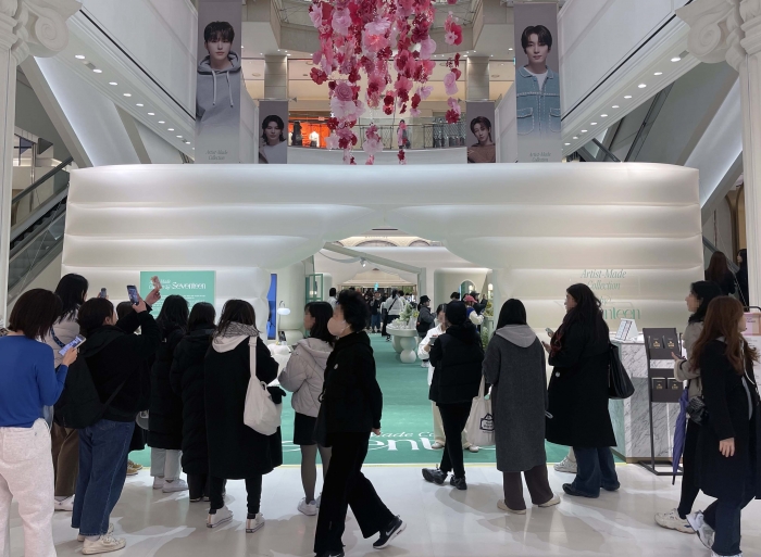 세븐틴 팝업스토어 시즌2 현장 사진 사진 제공= 신세계 백화점