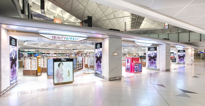 신라면세점이 운영하는 홍콩 첵랍콕국제공항 내 화장품·향수·패션·액세서리 매장 전경. 사진=신라면세점 제공