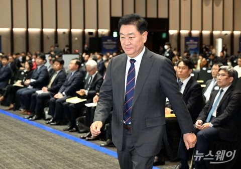 한종희 삼성전자 부회장 "올해도 AI·ESG 혁신 지속···신사업 조기 발굴"