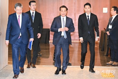 포스코그룹, 장인화號 본격 출범···"철강·이차전지소재는 그룹 핵심"