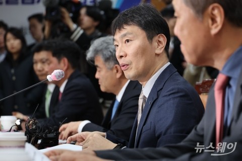 이복현 금감원장 "홍콩H지수 ELS, 필요한 제재 있다면 신속히 진행"