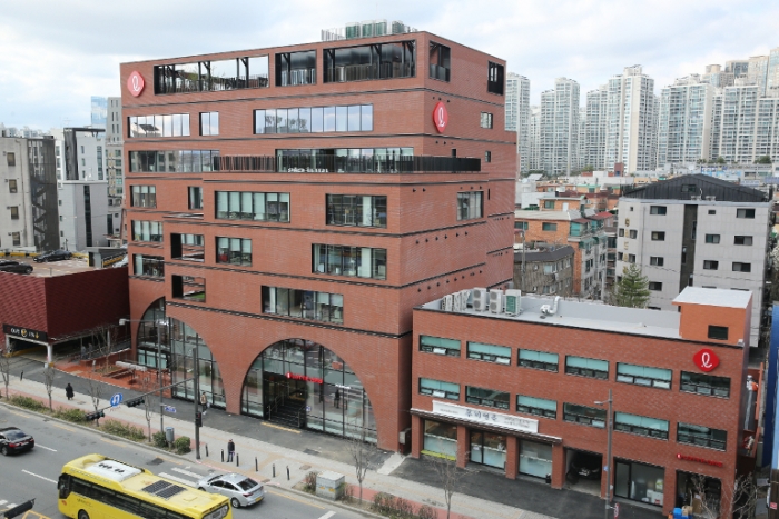 롯데GRS, 송파구 삼전동 사옥 외경. 자료=롯데GRS 제공