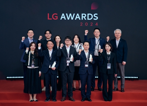 구광모 "기대를 넘어선 경험이 곧 혁신"···'2024 LG 어워즈' 개최