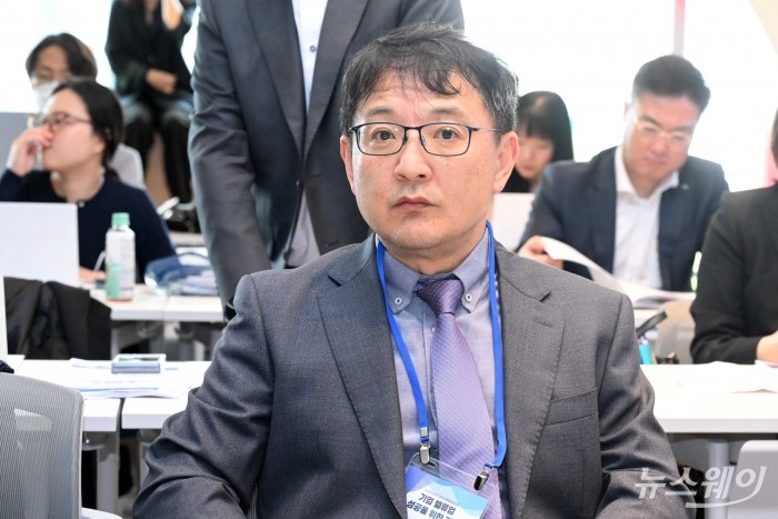 전진규 한국증권학회 차기 회장이 23일 오후 서울 여의도 NH금융타워에서 열린 '기업 밸류업 성공을 위한 과제' 정책 심포지엄에 참석해 자리하고 있다. 사진=강민석 기자 kms@newsway.co.kr