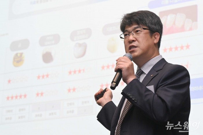 김용수 하스 대표이사가 19일 오전 서울 여의도 콘래드호텔에서 열린 '하스 기업설명회'에서 발표를 하고 있다. 사진=강민석 기자 kms@newsway.co.kr