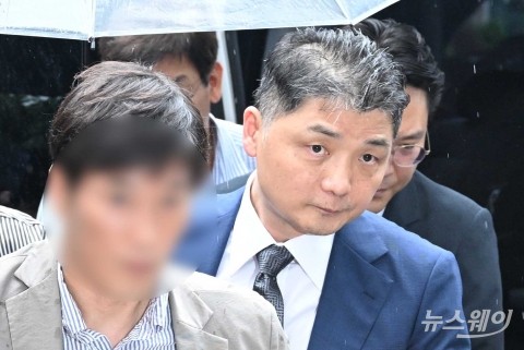'구속 후 첫 공판' 카카오 김범수 "檢 주장 상식적이지 않아"