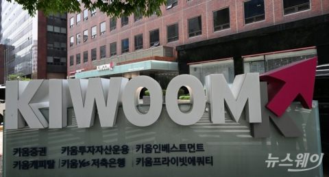 '佛 파리 입성' 한섬 시스템, 갤러리 라파예트서 팝업 운영
