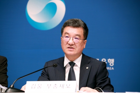 韓경제 눈높이 살짝 낮춘 한은···"경기 부진 시그널 아냐"(종합)