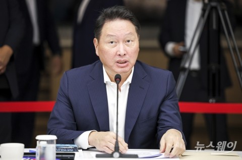 최태원 대한상의 회장, 다음달 5일 與野 대표 예방···산업계 현안 제언