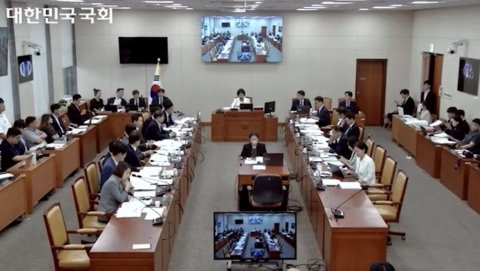 탄핵 정국에 뒷전인 'AI기본법'···학계 &quot;영영 도태될 수도&quot;