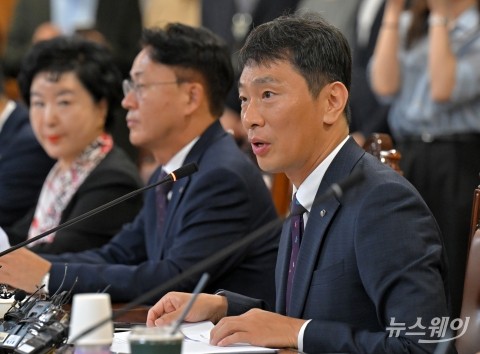 이복현 "케이뱅크의 업비트 의존도 리스크···예보와 인뱅 공동검사 검토"