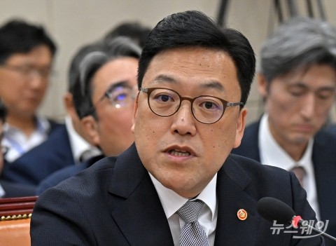 김병환 금융위원장 "메리츠화재에 MG손보 매각 특혜 없어"