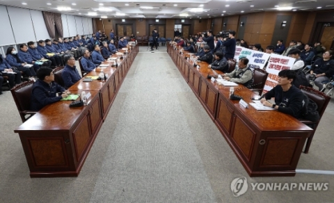 서울지하철 임단협 타결로 파업 철회...수도권 출근길 대란 피해