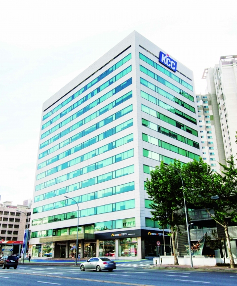 KCC, 지난해 영업익 4276억원···전년比 9.2%↓