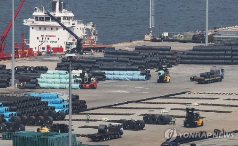 "50% 관세 폭탄 막아라"...미국·EU 고래 싸움에 낀 한국 철강