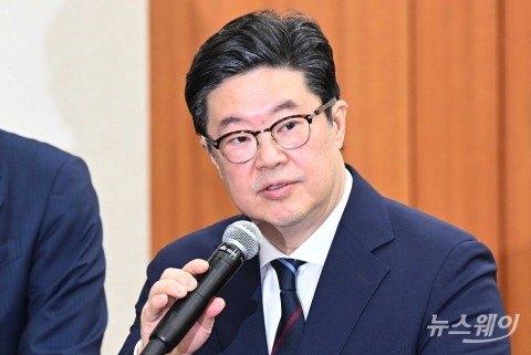 민주당 원내대변인 "MBK 경영진 구속영장 청구는 약탈적 경영에 경종 울리는 당연한 조치"