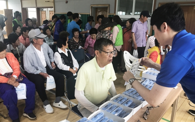 전남농협, 농업인 행복버스 화순 도곡에 정차