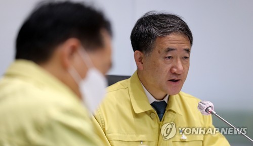 발언하는 박능후 장관. 사진=연합뉴스 제공