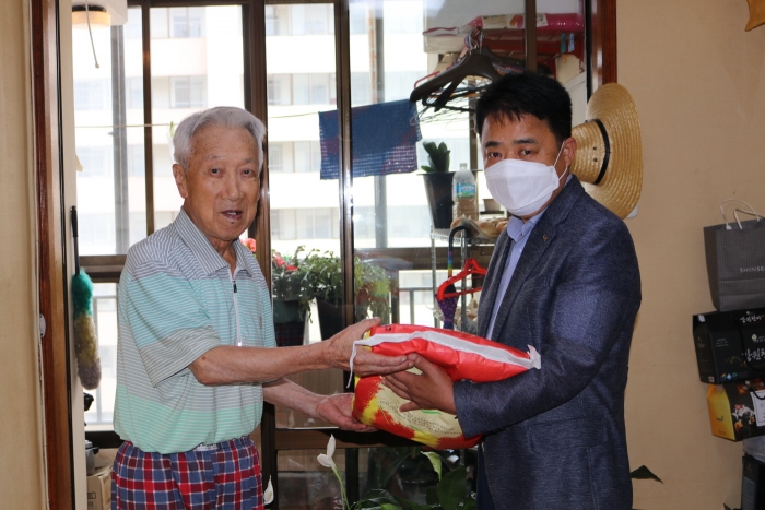 한국국토정보공사 광주전남본부(LX), ‘호국보훈의 달’ 보훈가족 방문 모습